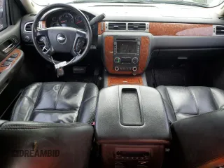 2008 Chevrolet Avalanche LTZ with VIN 3GNFK12328G105235, listed as a Copart auction lot 56678465 with 160,447 mi miles and Salvage title. Bid and sale history available at DreamBid. Image 8.