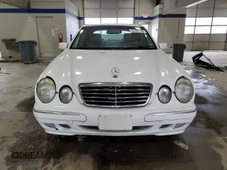 2002 Mercedes-Benz E-Class with VIN WDBJF82J02X065334, listed as a Copart auction lot 53364165 with 152,538 mi miles and Clean Title. Bid and sale history available at carsss.com. Image 5.