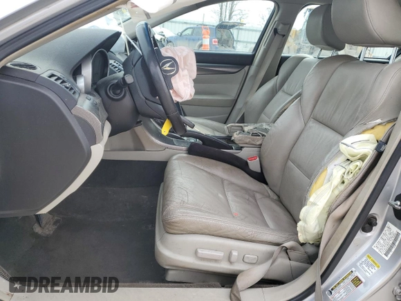 2012 Acura TL Auto z VIN 19UUA8F20CA028516, wystawiony jako Copart lot #52215635 z przebiegiem 163 418 mil mil oraz Nie do naprawy • Non repairable. Historia ofert i sprzedaży dostępna na DreamBid. Obrazek 7.