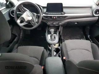 2024 Kia Forte LXS with VIN 3KPF24AD4RE811320, listed as a Copart auction lot 88816405 with 0 mi miles and Salvage Title. Bid and sale history available at carsss.com. Image 8.