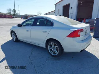 2015 Volvo S60 T5 Drive-E Platinum with VIN YV140MFM7F1346644, listed as a IAAI auction lot 41984716 with 78,210 mi miles. Bid and sale history available at carsss.com. Image 3.