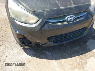 2017 Hyundai Accent SE z VIN KMHCT4AE8HU321550, wystawiony jako IAAI lot #41938309 z przebiegiem 132 016 mil mil oraz . Historia ofert i sprzedaży dostępna na DreamBid. Obrazek 12.