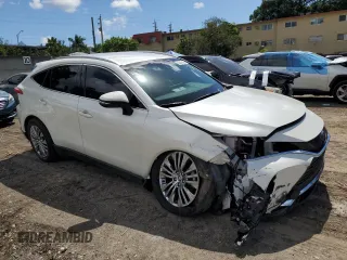 2022 Toyota Venza LE with VIN JTEAAAAH8NJ100095, listed as a Copart auction lot 70317423 with 8,053 mi miles. Bid and sale history available at carsss.com. Image 4.