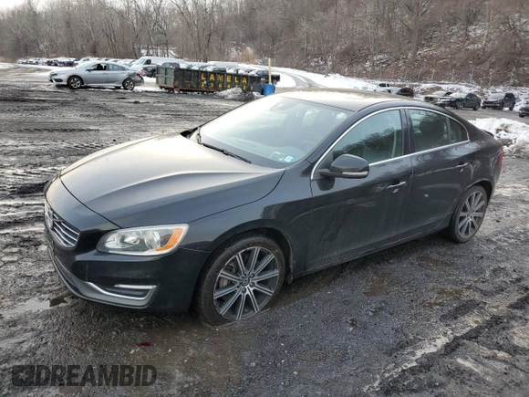 2014 Volvo S60 T6 with VIN YV1902FH9E2274593, listed as a Copart auction lot 43174135 with 84,645 mi miles and Salvage Title. Bid and sale history available at carsss.com. Image 1.