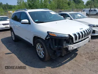 2016 Jeep Cherokee Latitude with VIN 1C4PJMCS6GW236286, listed as a IAAI auction lot 42492859 with 152,242 mi miles and . Bid and sale history available at DreamBid. Image 13.