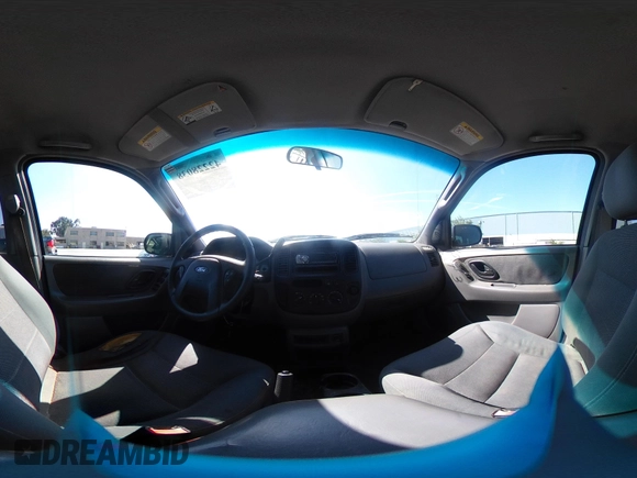 2002 Ford Escape XLT with VIN 1FMCU03142KC39723, listed as a IAAI auction lot 42228038 with 131,399 mi miles and . Bid and sale history available at DreamBid. Image 19.