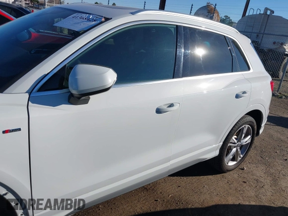2020 Audi Q3 S line Premium Plus with VIN WA1EECF36L1103748, listed as a IAAI auction lot 41368428 with 21,155 mi miles and . Bid and sale history available at DreamBid. Image 15.