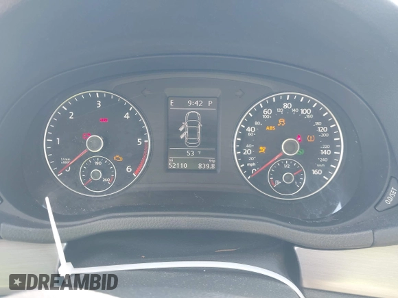 2015 Volkswagen Passat SE с VIN 1VWBV7A33FC060015, выставлен на аукционе IAAI как лот 42039292 с пробегом 52 110 миль миль и . История ставок и продаж доступна на DreamBid. Изображение 7.