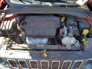 2018 Jeep Renegade Latitude with VIN ZACCJABBXJPG87062, listed as a Copart auction lot 50228555 with 76,327 mi miles and Clean Title. Bid and sale history available at carsss.com. Image 11.