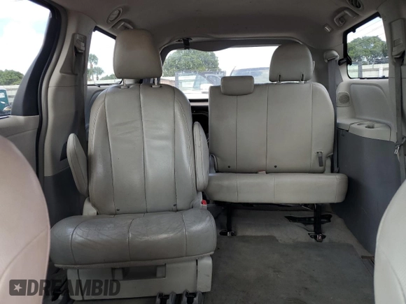 2013 Toyota Sienna XLE AAS with VIN 5TDYK3DC7DS389872, listed as a Copart auction lot 66072995 with 95,797 mi miles and Clean title. Bid and sale history available at DreamBid. Image 10.