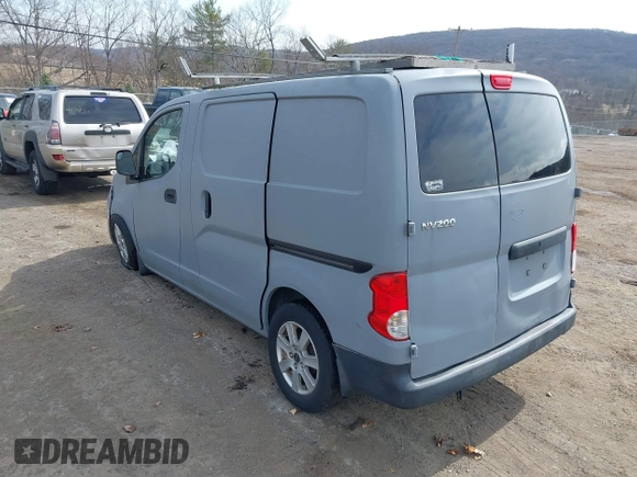 2013 Nissan NV200 SV with VIN 3N6CM0KN2DK692803, listed as a IAAI auction lot 41840649 with Not provided miles and . Bid and sale history available at DreamBid. Image 3.