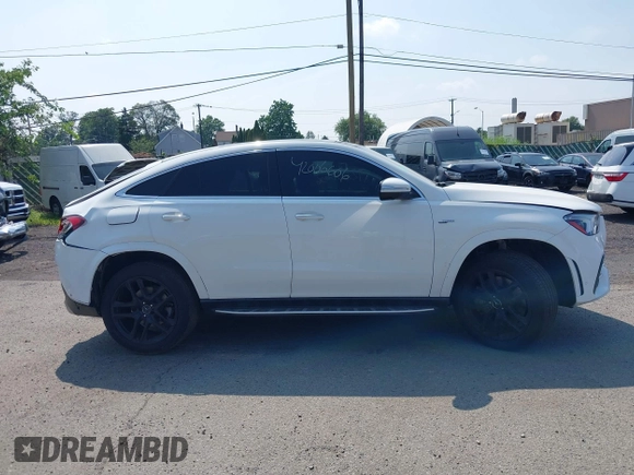 2021 Mercedes-Benz GLE 53 AMG with VIN 4JGFD6BB6MA250046, listed as a IAAI auction lot 42667803 with 65,199 mi miles and . Bid and sale history available at DreamBid. Image 13.