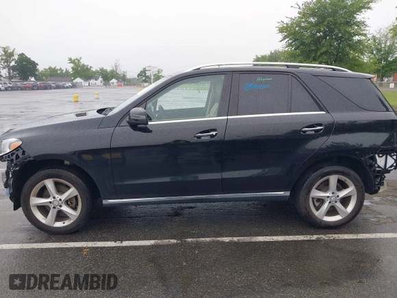 2016 Mercedes-Benz GLE 350 with VIN 4JGDA5HB2GA704220, listed as a IAAI auction lot 42444382 with 103,433 mi miles and . Bid and sale history available at DreamBid. Image 14.