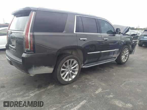 2018 Cadillac Escalade Luxury z VIN 1GYS3BKJ7JR204609, wystawiony jako IAAI lot #40951011 z przebiegiem 79 335 mil mil oraz . Historia ofert i sprzedaży dostępna na DreamBid. Obrazek 4.