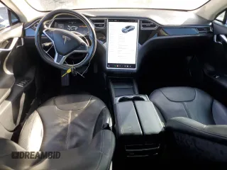 2013 Tesla Model S with VIN 5YJSA1CG9DFP09733, listed as a Copart auction lot 87739005 with 88,163 mi miles and Salvage title. Bid and sale history available at DreamBid. Image 8.