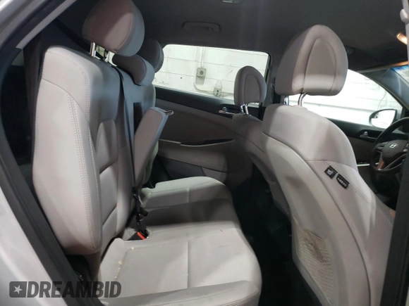 2018 Hyundai Tucson SEL z VIN KM8J3CA4XJU716201, wystawiony jako Copart lot #56790405 z przebiegiem 107 639 mil mil oraz Szkoda całkowita • Salvage title. Historia ofert i sprzedaży dostępna na DreamBid. Obrazek 11.