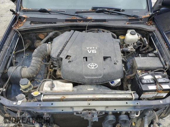 2006 Toyota 4Runner SR5 with VIN JTEZU14RX60080518, listed as a Copart auction lot 52164225 with 246,992 mi miles and Salvage Title. Bid and sale history available at DreamBid. Image 12.