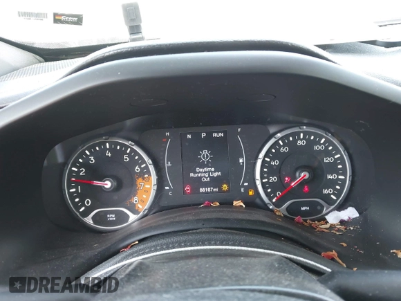 2018 Jeep Renegade Latitude with VIN ZACCJBBB5JPH00547, listed as a IAAI auction lot 41673532 with 88,167 mi miles and . Bid and sale history available at DreamBid. Image 7.