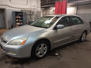 2006 Honda Accord EX-L z VIN 1HGCM56876A095110, wystawiony jako IAAI lot #42182018 z przebiegiem 197 426 mil mil oraz . Historia ofert i sprzedaży dostępna na DreamBid. Obrazek 17.
