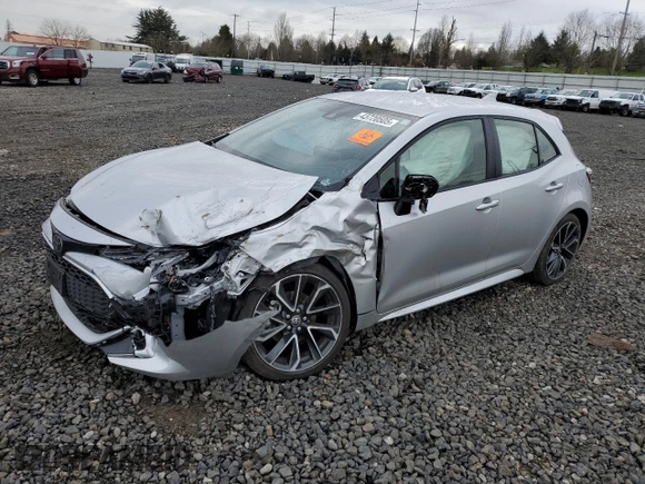 2022 Toyota Corolla Hatchback XSE with VIN JTNC4MBEXN3188237, listed as a Copart auction lot 43720505 with 15,874 mi miles and Salvage Title. Bid and sale history available at carsss.com. Image 1.