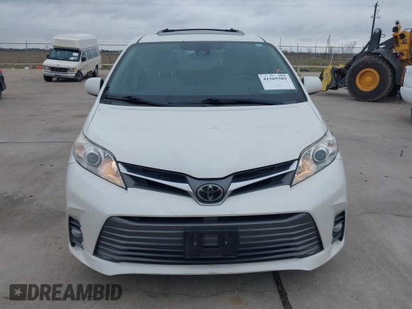 2018 Toyota Sienna XLE Auto Access Seat with VIN 5TDYZ3DC5JS938542, listed as a IAAI auction lot 41569381 with 41,691 mi miles. Bid and sale history available at carsss.com. Image 12.