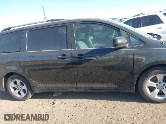 2012 Toyota Sienna LE AAS with VIN 5TDKK3DC7CS255500, listed as a IAAI auction lot 41467563 with 146,306 mi miles. Bid and sale history available at carsss.com. Image 13.