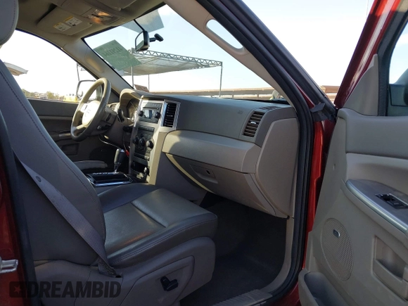 2008 Jeep Grand Cherokee Laredo with VIN 1J8GR48K08C233266, listed as a IAAI auction lot 41291164 with 159,208 mi miles. Bid and sale history available at carsss.com. Image 5.
