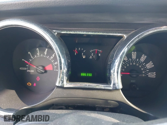 2005 Ford Mustang Deluxe with VIN 1ZVFT80N955140082, listed as a IAAI auction lot 41711933 with 88,633 mi miles. Bid and sale history available at carsss.com. Image 7.
