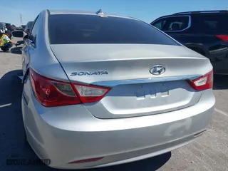 2013 Hyundai Sonata GLS with VIN 5NPEB4AC3DH786076, listed as a IAAI auction lot 41840894 with 173,169 mi miles. Bid and sale history available at carsss.com. Image 15.