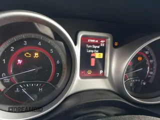 2019 Dodge Journey SE with VIN 3C4PDCBB5KT821412, listed as a IAAI auction lot 40901003 with 27,099 mi miles and . Bid and sale history available at DreamBid. Image 7.