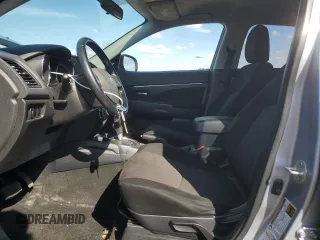 2017 Mitsubishi Outlander ES z VIN JA4AR3AU9HZ007138, wystawiony jako Copart lot #53781645 z przebiegiem 108 822 mil mil oraz Szkoda całkowita • Salvage title. Historia ofert i sprzedaży dostępna na DreamBid. Obrazek 7.