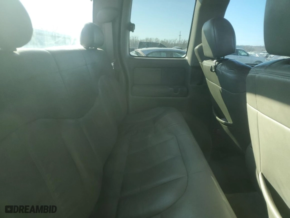 2000 Chevrolet Silverado 1500 LT with VIN 1GCEK19T2YE343944, listed as a Copart auction lot 46315065 with NaN miles and Salvage Title. Bid and sale history available at carsss.com. Image 11.