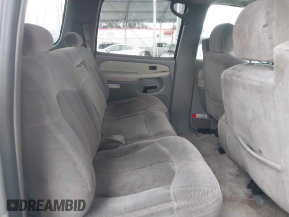 2002 Chevrolet Suburban LT with VIN 3GNEC16T02G312958, listed as a IAAI auction lot 41571427 with 154,191 mi miles. Bid and sale history available at carsss.com. Image 8.