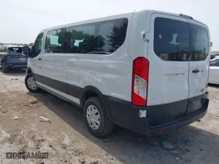 2022 Ford Transit Passenger Wagon XL with VIN 1FBAX2Y81NKA44210, listed as a IAAI auction lot 41878018 with 60,867 mi miles. Bid and sale history available at carsss.com. Image 3.