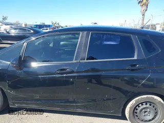 2015 Honda Fit LX with VIN 3HGGK5H56FM706547, listed as a IAAI auction lot 41745026 with 252,238 mi miles. Bid and sale history available at carsss.com. Image 14.