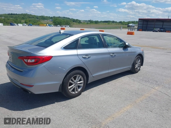 2015 Hyundai Sonata 2.4L SE with VIN 5NPE24AF0FH222804, listed as a IAAI auction lot 42188889 with 131,768 mi miles. Bid and sale history available at carsss.com. Image 4.