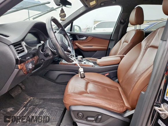 2017 Audi Q7 Premium Plus with VIN WA1LAAF71HD025184, listed as a Copart auction lot 63401355 with 109,933 mi miles and Clean title. Bid and sale history available at DreamBid. Image 7.