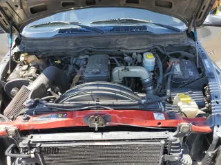 2005 Dodge 3500 SLT z VIN 3D7LS38C25G846937, wystawiony jako Copart lot #56411475 z przebiegiem 60 823 mil mil oraz Szkoda całkowita • Salvage title. Historia ofert i sprzedaży dostępna na DreamBid. Obrazek 11.