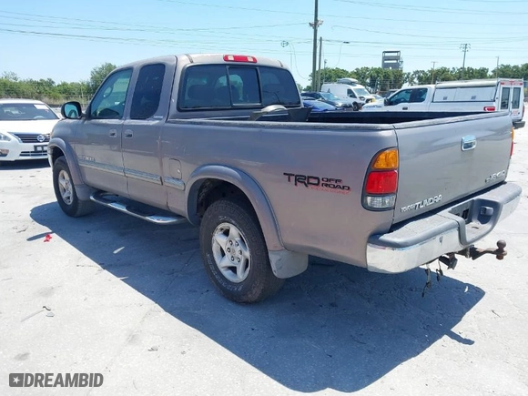 2001 Toyota Tundra Ltd with VIN 5TBBT48121S207923, listed as a IAAI auction lot 42061379 with 273,808 mi miles. Bid and sale history available at carsss.com. Image 3.