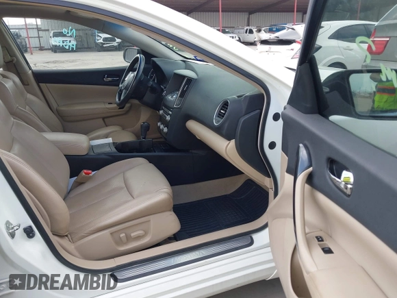2014 Nissan Maxima SV z VIN 1N4AA5AP8EC476454, wystawiony jako IAAI lot #41946481 z przebiegiem 197 221 mil mil oraz . Historia ofert i sprzedaży dostępna na DreamBid. Obrazek 5.