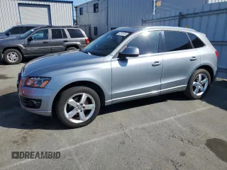 2010 Audi Q5 Premium Plus with VIN WA1LKAFP1AA094025, listed as a Copart auction lot 62748105 with 194,715 mi miles and Salvage title. Bid and sale history available at DreamBid. Image 1.