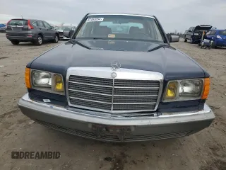 1984 Mercedes-Benz 500 z VIN WDBCA37B8EA085222, wystawiony jako Copart lot #87462054 z przebiegiem 205 226 mil mil oraz Tytuł czysty. Historia ofert i sprzedaży dostępna na DreamBid. Obrazek 5.