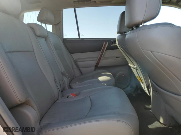 2011 Toyota Highlander Limited with VIN 5TDYK3EH7BS044171, listed as a Copart auction lot 52055235 with 202,724 mi miles and Non Repairable. Bid and sale history available at carsss.com. Image 11.