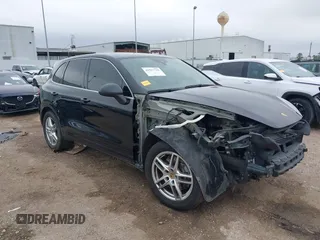 2014 Porsche Cayenne with VIN WP1AA2A21ELA92673, listed as a IAAI auction lot 41597732 with 140,673 mi miles and . Bid and sale history available at DreamBid. Image 1.