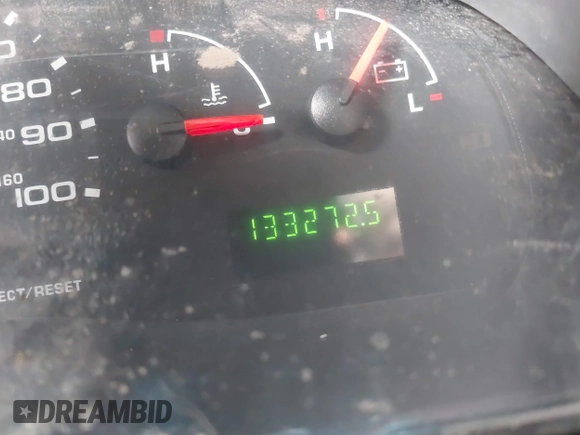 2006 Ford Econoline Cargo with VIN 1FTNE24W86DA21116, listed as a IAAI auction lot 42142204 with 133,272 mi miles and . Bid and sale history available at DreamBid. Image 7.