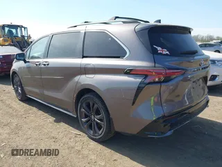 2022 Toyota Sienna XSE with VIN 5TDXRKEC2NS108482, listed as a IAAI auction lot 42061126 with 47,915 mi miles and . Bid and sale history available at DreamBid. Image 3.