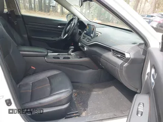 2021 Nissan Altima 2.5 SR with VIN 1N4BL4CV3MN375331, listed as a IAAI auction lot 41883230 with 93,228 mi miles. Bid and sale history available at carsss.com. Image 5.