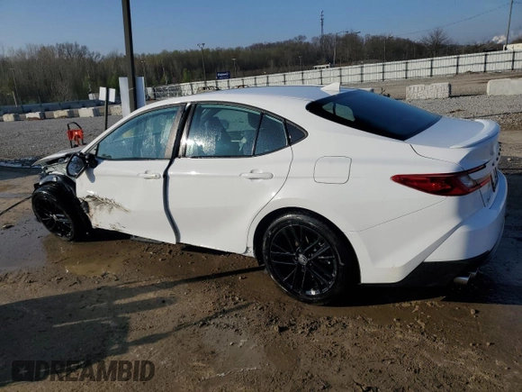 2025 Toyota Camry LE with VIN 4T1DAACK7SU543631, listed as a Copart auction lot 51137315 with 5,138 mi miles and Salvage Title. Bid and sale history available at carsss.com. Image 2.