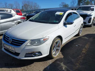 2011 Volkswagen CC Lux Plus with VIN WVWHN7AN8BE705786, listed as a IAAI auction lot 41727591 with Not Provided miles. Bid and sale history available at carsss.com. Image 2.