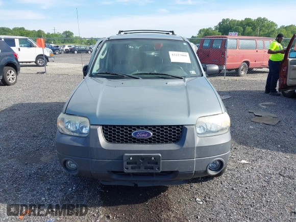 2005 Ford Escape XLT с VIN 1FMYU93165KB95125, выставлен на аукционе IAAI как лот 42227060 с пробегом 122 117 миль миль и . История ставок и продаж доступна на DreamBid. Изображение 13.